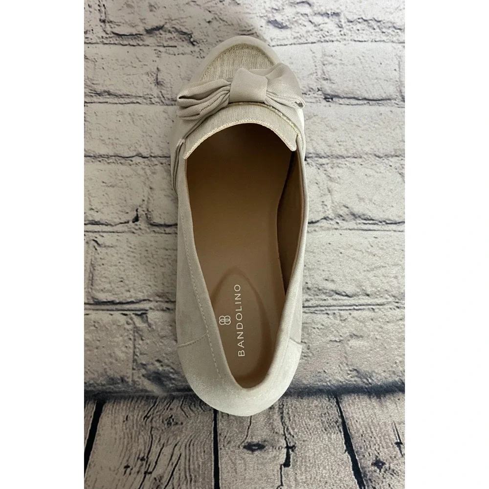 Bandolino NWOT Womens Lindio Loafers 11M Natural  Cream Bow Slip On